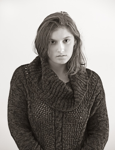 sweater_7742web.jpg