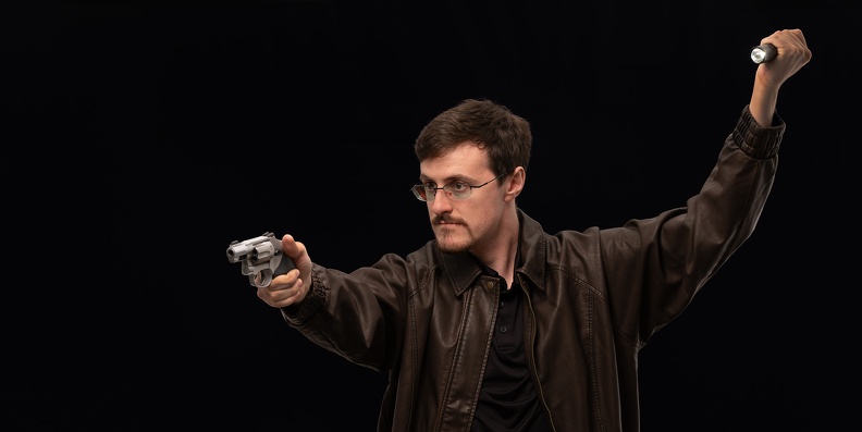 evan UC432 flashlight A9T00561web