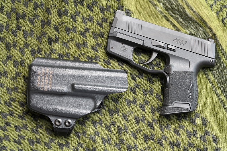 sigP365 laser holster DSC0518web